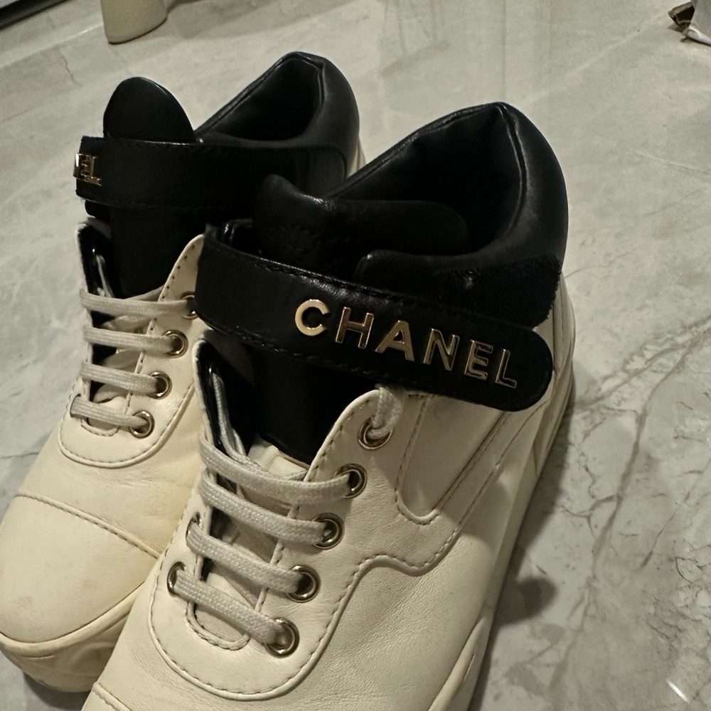 CHANEL Monochrome High-Top Sneakers